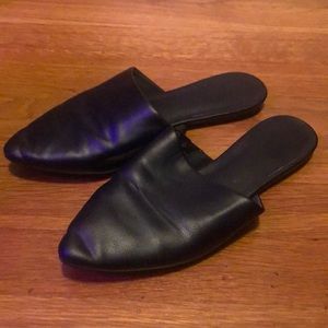 Pointed toe black flats sz 7.5